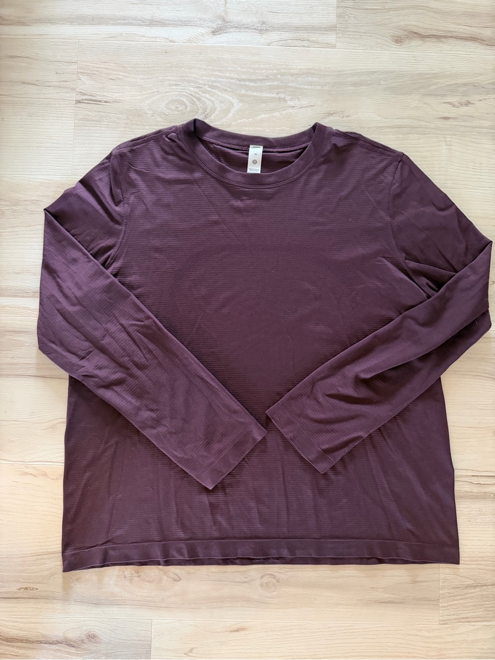 Lululemon Relaxed Swiftly in Black Plum - 0057 - Picture 3 of 7
